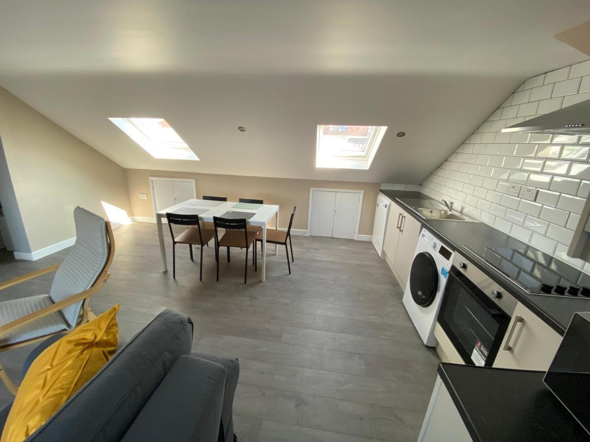 Stunning 1 Bedroom Flat In Wood Green 런던 외부 사진