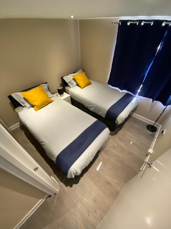 Stunning 1 Bedroom Flat In Wood Green 런던 외부 사진